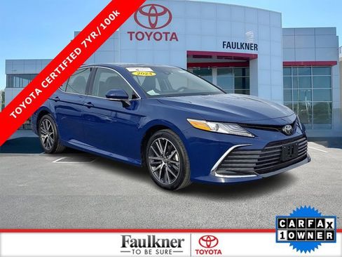 Certified 2024 Toyota Camry XLE image 1