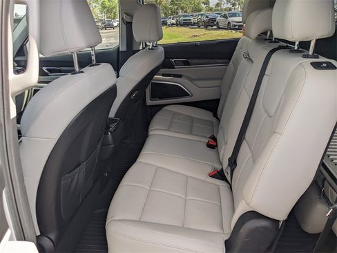 Certified 2021 Kia Telluride EX image 21