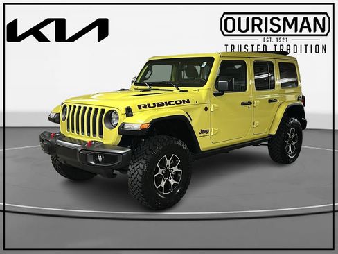 Used 2023 Jeep Wrangler Unlimited Rubicon w/ Cold Weather Group AWD/4WD image 2