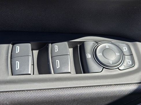 Used 2024 Chevrolet Silverado 1500 Custom w/ Turbomax Blackout Package image 18