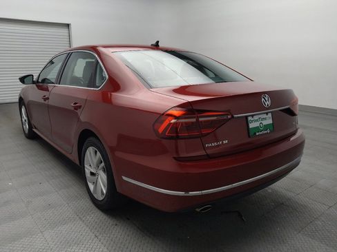 Used 2018 Volkswagen Passat 2.0T SE FWD image 5