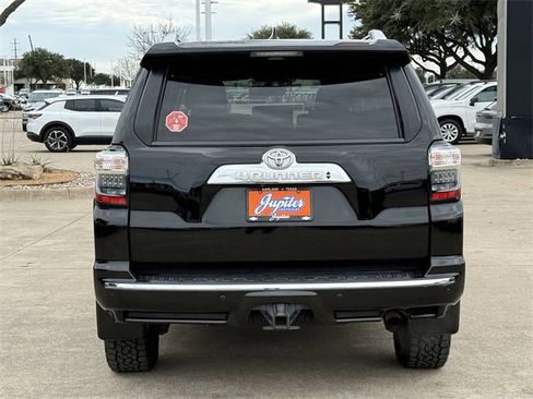 Used 2018 Toyota 4Runner Limited image 5