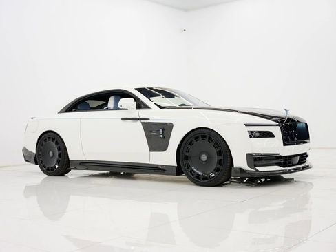 Used 2025 Rolls-Royce Spectre AWD/4WD image 5