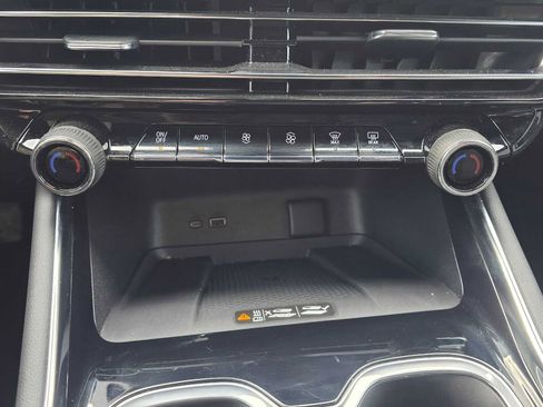 Certified 2026 Chevrolet Traverse LT AWD/4WD image 28