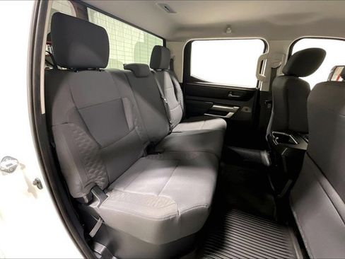 Used 2022 Toyota Tundra SR5 w/ SR5 Convenience Package AWD/4WD image 27