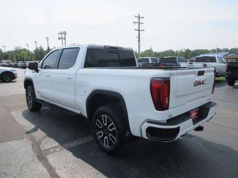 Used 2022 GMC Sierra 1500 AT4 w/ AT4 Preferred Package AWD/4WD image 9