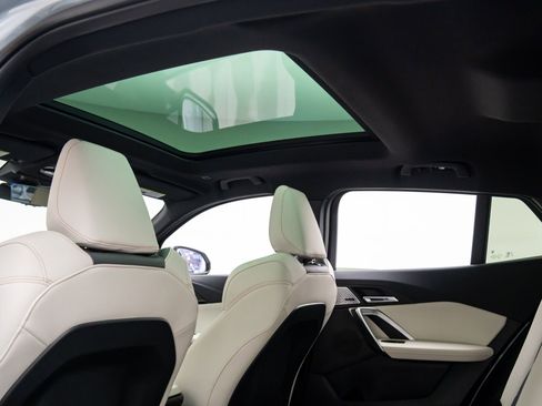 Certified 2025 BMW X2 xDrive28i w/ Premium Package image 18