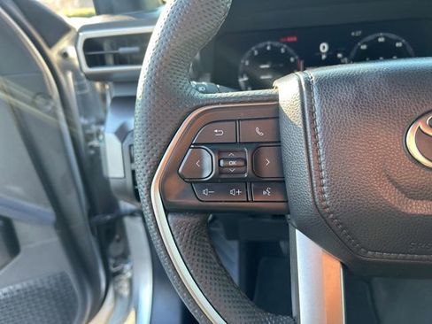 Used 2025 Toyota Tacoma TRD Off-Road image 19