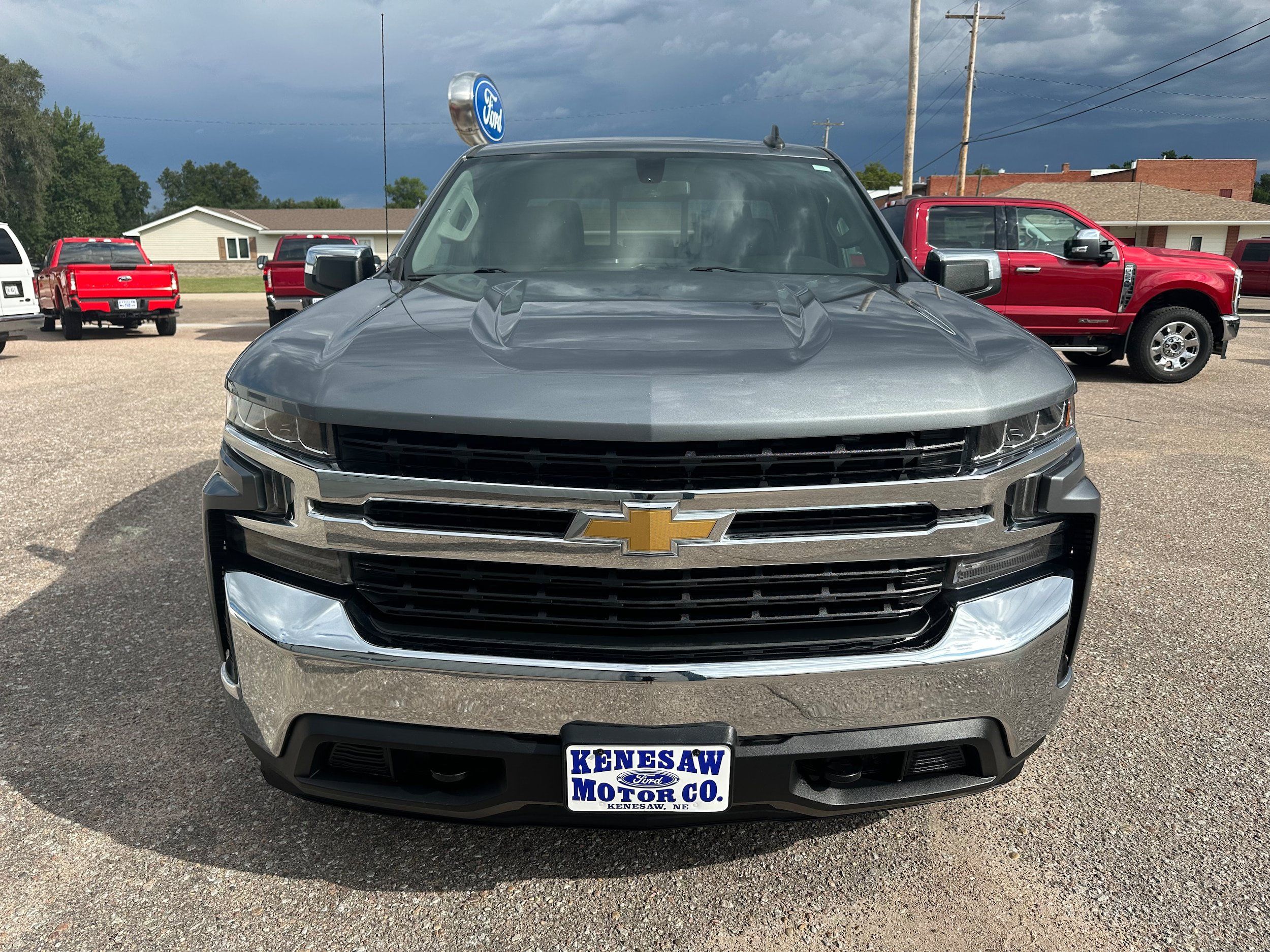 Used 2019 Chevrolet Silverado 1500 LT w/ All-Star Edition AWD/4WD image 2