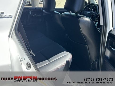 Used 2019 Toyota 4Runner TRD Off-Road Premium AWD/4WD image 24
