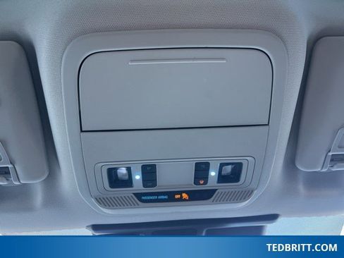 Certified 2025 Ford Mustang Mach-E Premium image 39