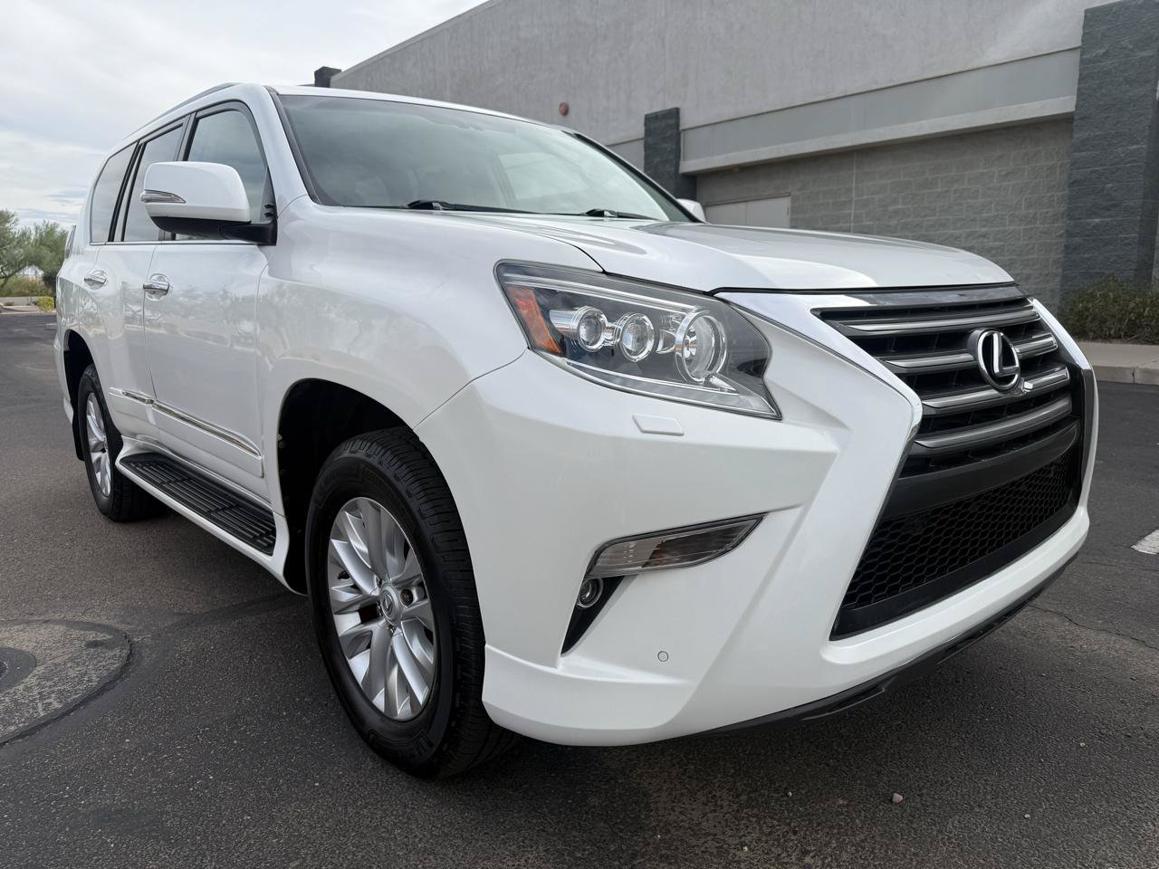 Used 2017 Lexus GX 460 Premium w/ Premium Package AWD/4WD image 1