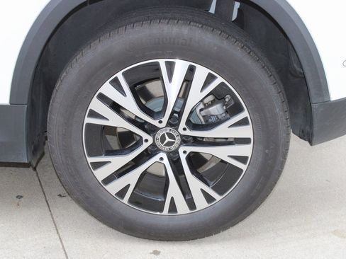 Used 2025 Mercedes-Benz GLA 250 4MATIC image 27