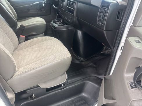 Used 2014 GMC Savana 2500 Extended image 22