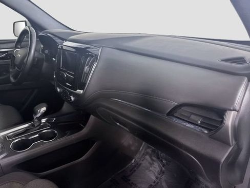 Used 2023 Chevrolet Traverse LT FWD image 28
