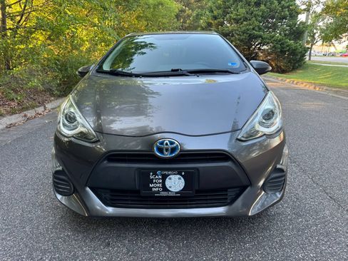 Used 2016 Toyota Prius C One FWD image 7