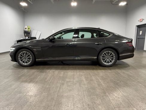 Used 2023 Genesis G80 2.5T image 7