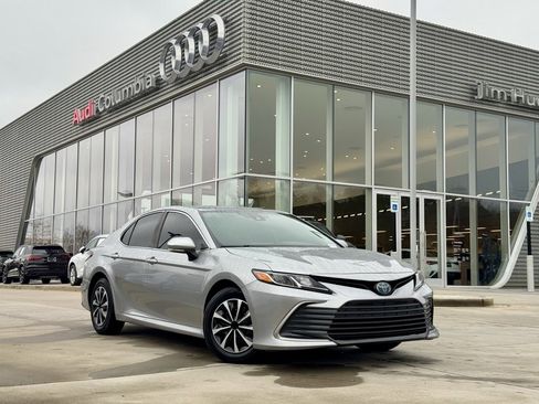 Used 2022 Toyota Camry LE w/ Cold Weather Package image 2