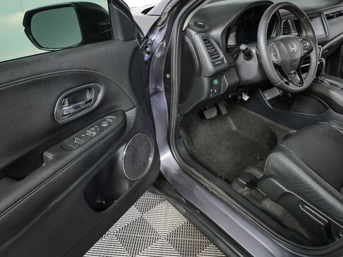 Used 2021 Honda HR-V EX-L image 13