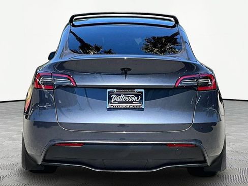 Used 2023 Tesla Model Y 2WD image 4