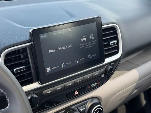 New 2026 Hyundai Venue SEL image 24