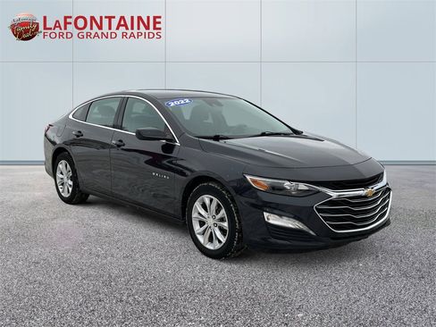 Used 2022 Chevrolet Malibu LT image 3