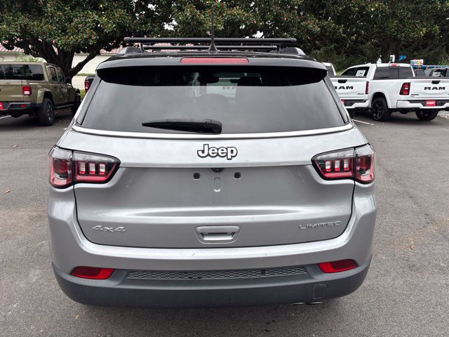Used 2022 Jeep Compass Limited AWD/4WD image 7
