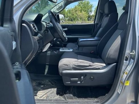 Used 2017 Toyota Tundra SR5 AWD/4WD image 5