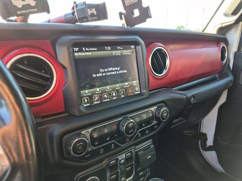 Used 2021 Jeep Gladiator Rubicon AWD/4WD image 28