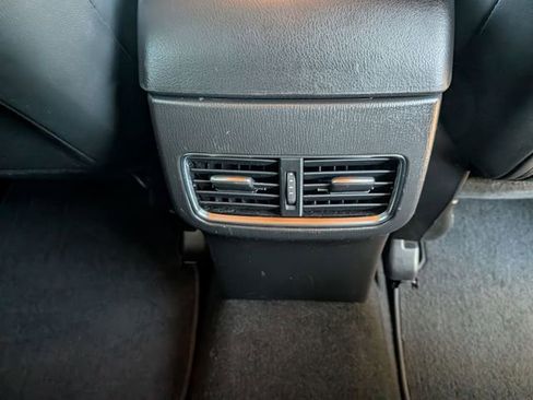 Used 2018 MAZDA CX-5 Touring w/ Preferred Equipment Package image 29