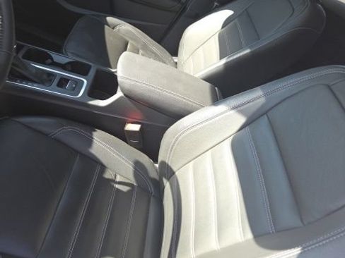 Used 2018 Ford Escape SEL AWD/4WD image 11
