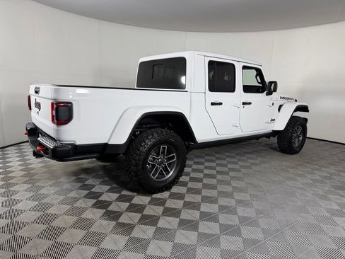 Certified 2025 Jeep Gladiator Mojave AWD/4WD image 7