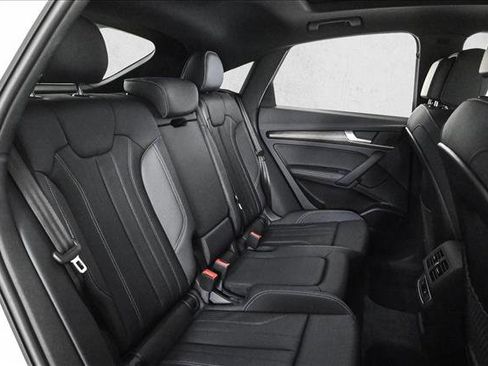 Certified 2024 Audi Q5 2.0T Premium Plus w/ Premium Plus Package image 21