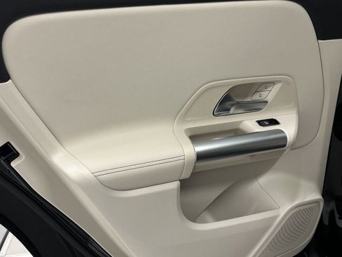 Certified 2025 Mercedes-Benz GLA 250 image 25