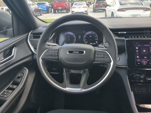 New 2025 Jeep Grand Cherokee L Laredo w/ Trailer Tow Package image 15