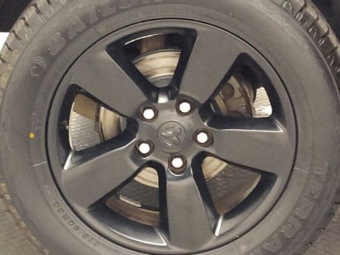 Used 2015 RAM 1500 Express w/ Black Ram 1500 Express Group RWD image 31