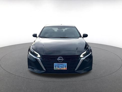 Used 2025 Nissan Altima 2.5 SV image 4