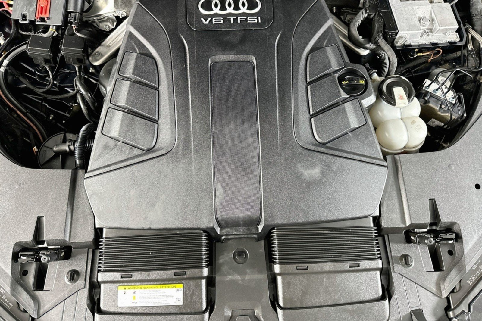 Used 2018 Audi Q7 3.0T Prestige w/ Prestige Package AWD/4WD image 14