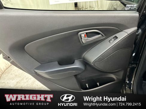 Used 2015 Hyundai Tucson Limited image 11