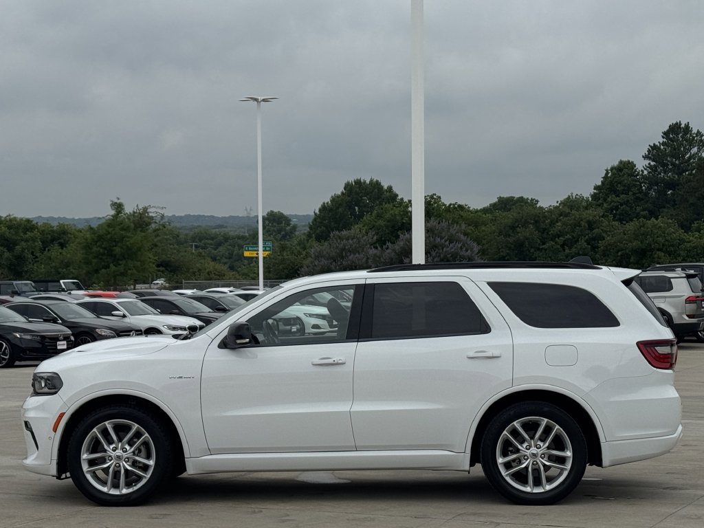 Used 2023 Dodge Durango R/T RWD image 3