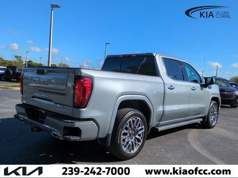 Used 2024 GMC Sierra 1500 Denali Ultimate image 5