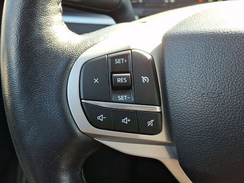 Certified 2022 Ford Explorer XLT w/ Equipment Group 202A image 28