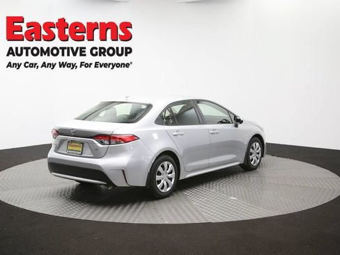 Used 2022 Toyota Corolla LE FWD image 39