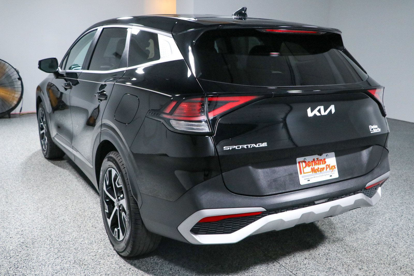 Used 2023 Kia Sportage EX FWD image 9
