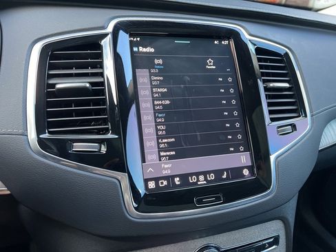 Used 2023 Volvo XC90 B6 Ultimate image 4