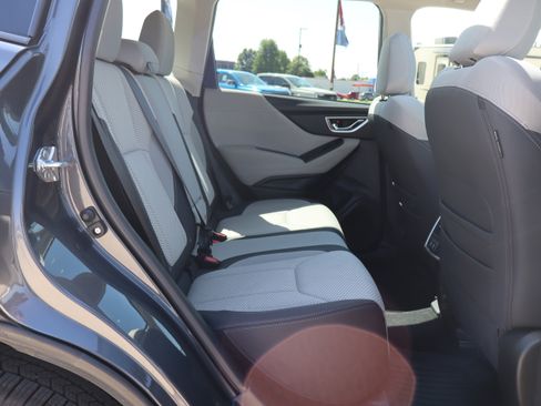 Used 2024 Subaru Forester Premium AWD/4WD image 11