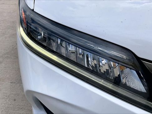 Used 2017 Honda Accord Touring image 27