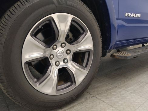 Used 2019 RAM 1500 Laramie RWD image 31
