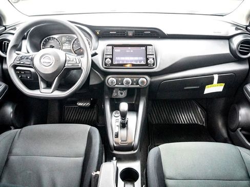 Used 2025 Nissan Kicks Play S image 29