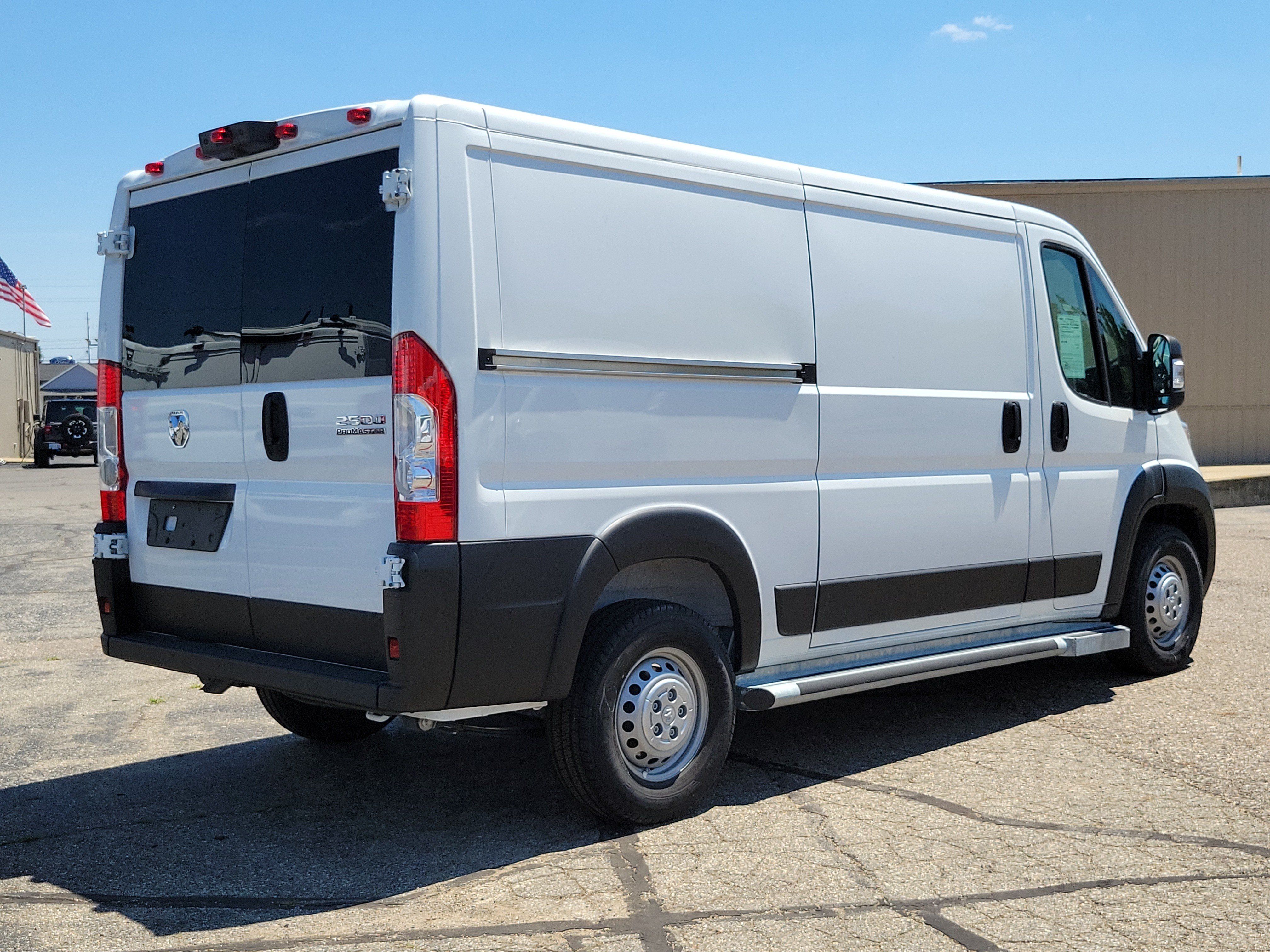 Used 2025 RAM ProMaster 2500 w/ U-Haul Equipment Group FWD image 4